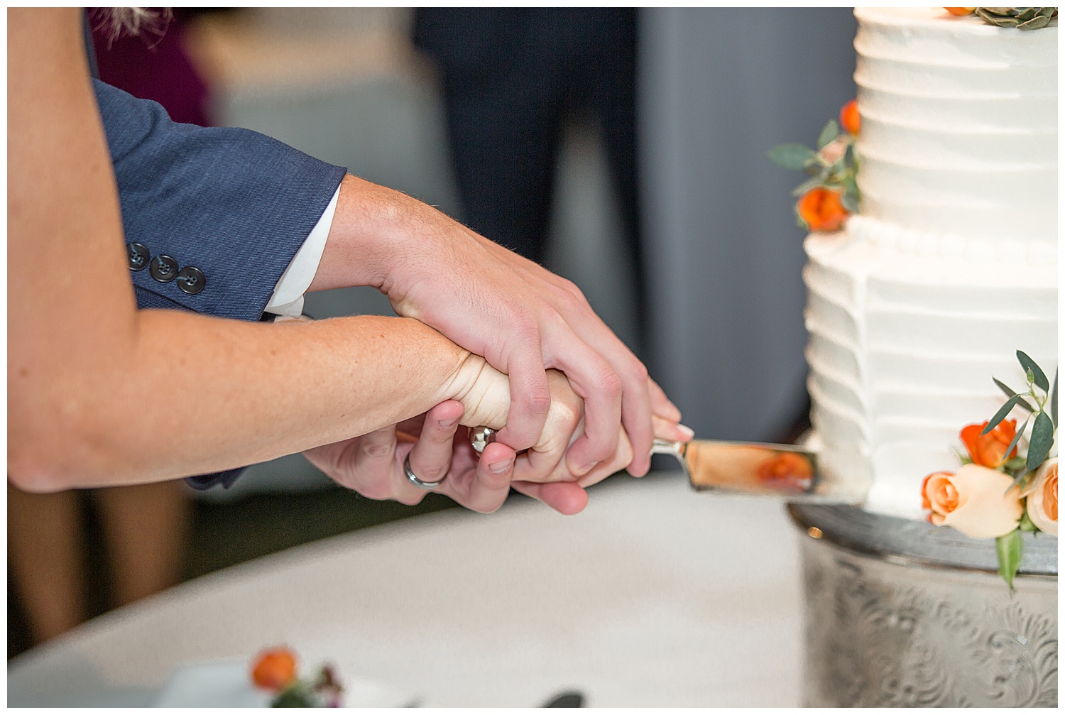 Twin Oaks Golf and Plantation Club Wedding Reception - Cutting the Cake