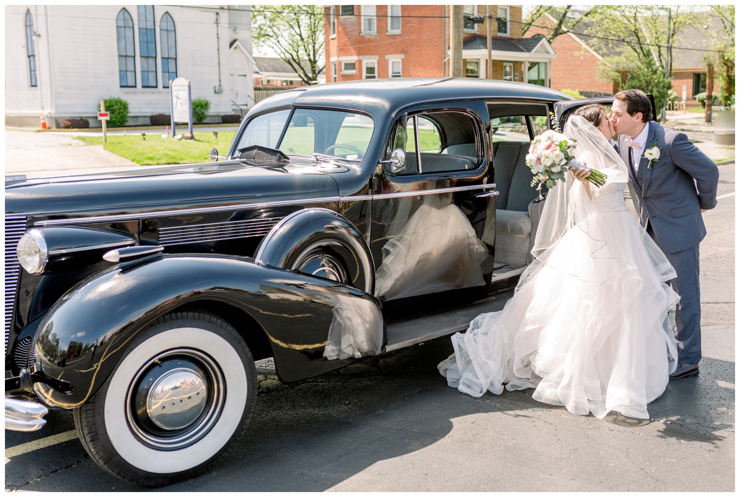 Classic Car - Cincinnati Wedding Photographer