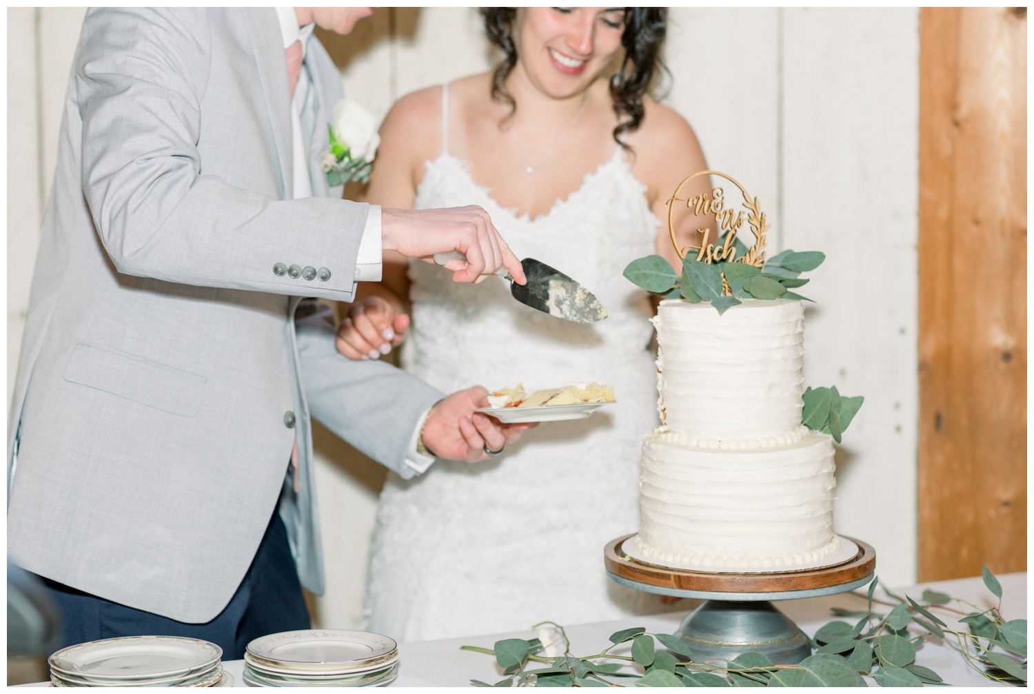 Cutting the Cake at Micro Wedding